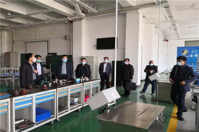 熱烈歡迎旭陽(yáng)集團(tuán)副總裁苑希現(xiàn)一行到山東化工技師學(xué)院參觀考察并開(kāi)展技術(shù)交流